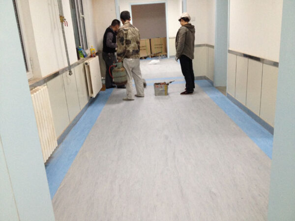 多层复合和同质透心的区别